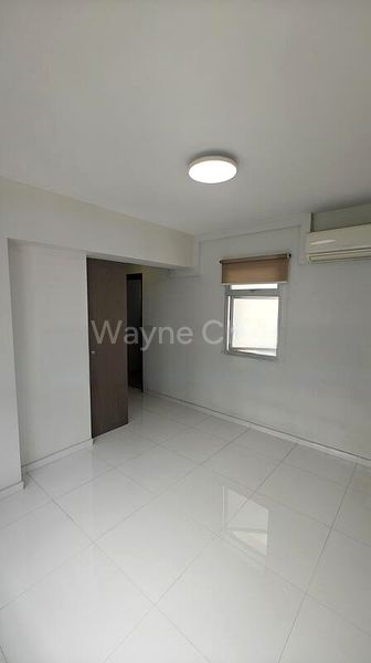 4 Room (4A) HDB for Sale in  61B Strathmore Avenue - Image 3